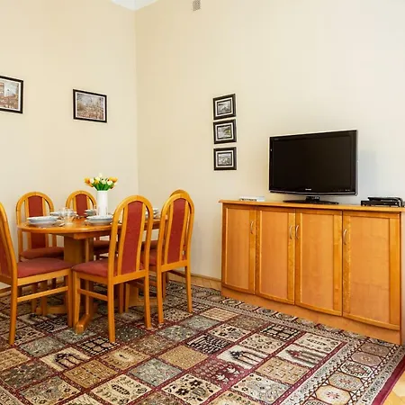 Apartment Swietojanska By Renters *