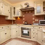Swietojanska By Renters *