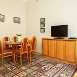 Apartman Swietojanska By Renters *