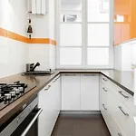 Swietojanska By Renters Apartman
